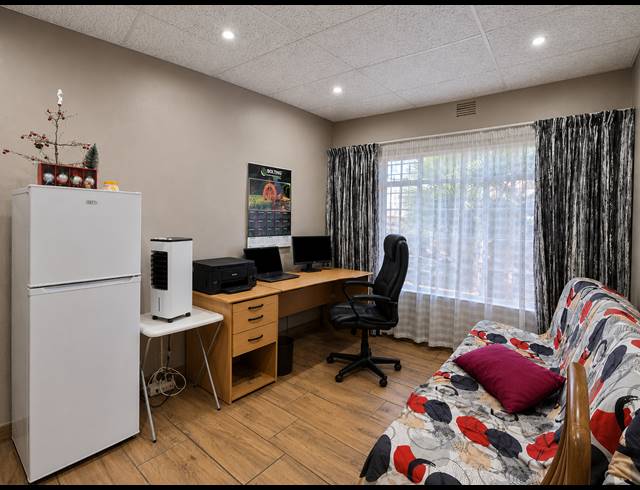 4 BEDROOM HOUSE FOR SALE IN SONLAND PARK